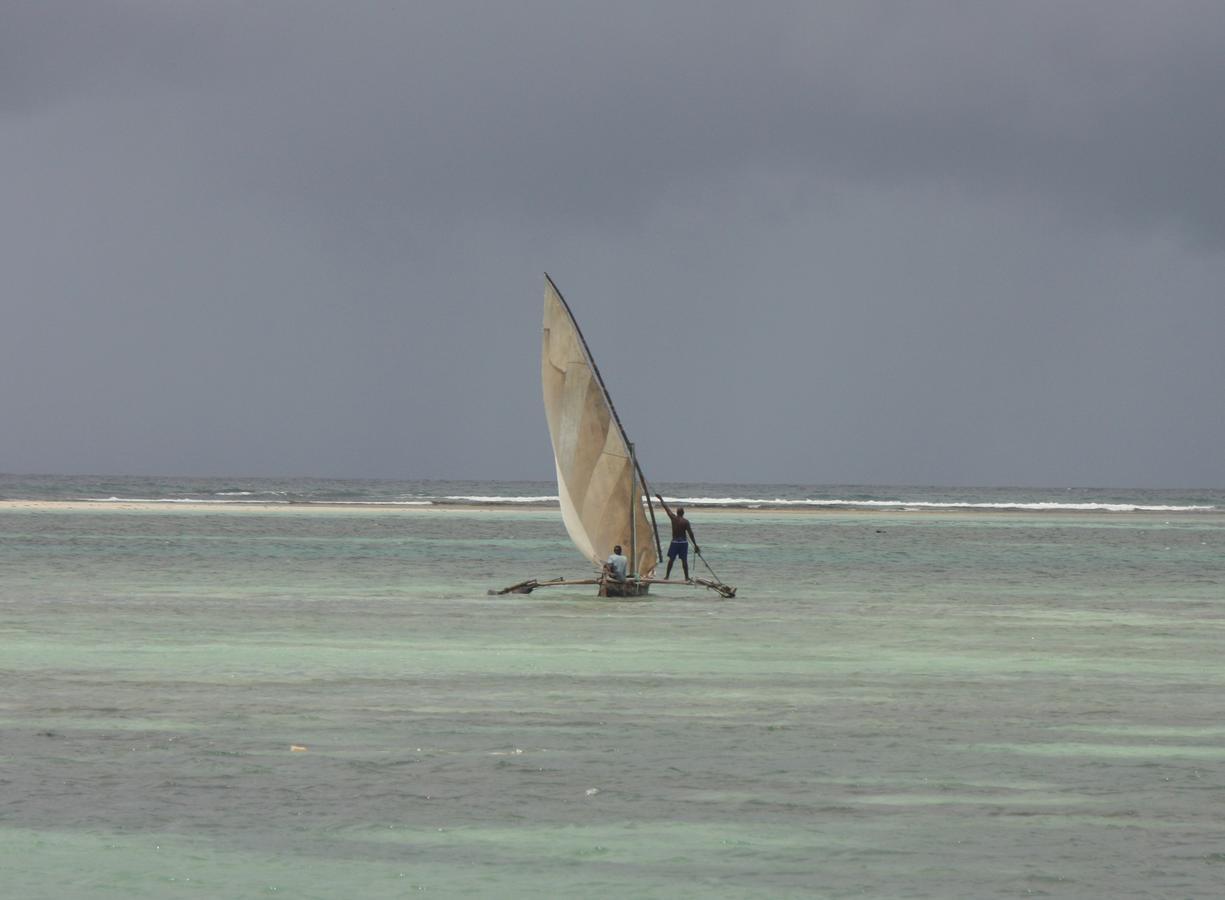 Jamboland-Diani Villa เดียนีบีช ภายนอก รูปภาพ